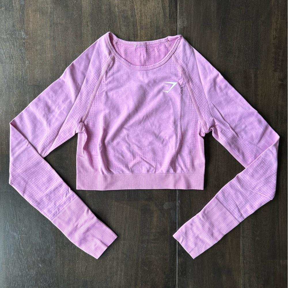 Gymshark Pink Seamless Athletic Shorts & Crop Long Sleeve Set - Picture 2 of 10